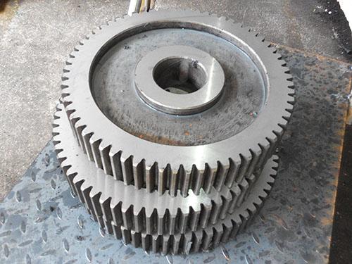 Spur gears